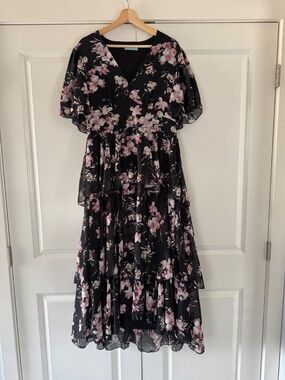 Women's V-Neck Sleeve All-Over Print Split Ruffle Hem Elegant Evening Dress